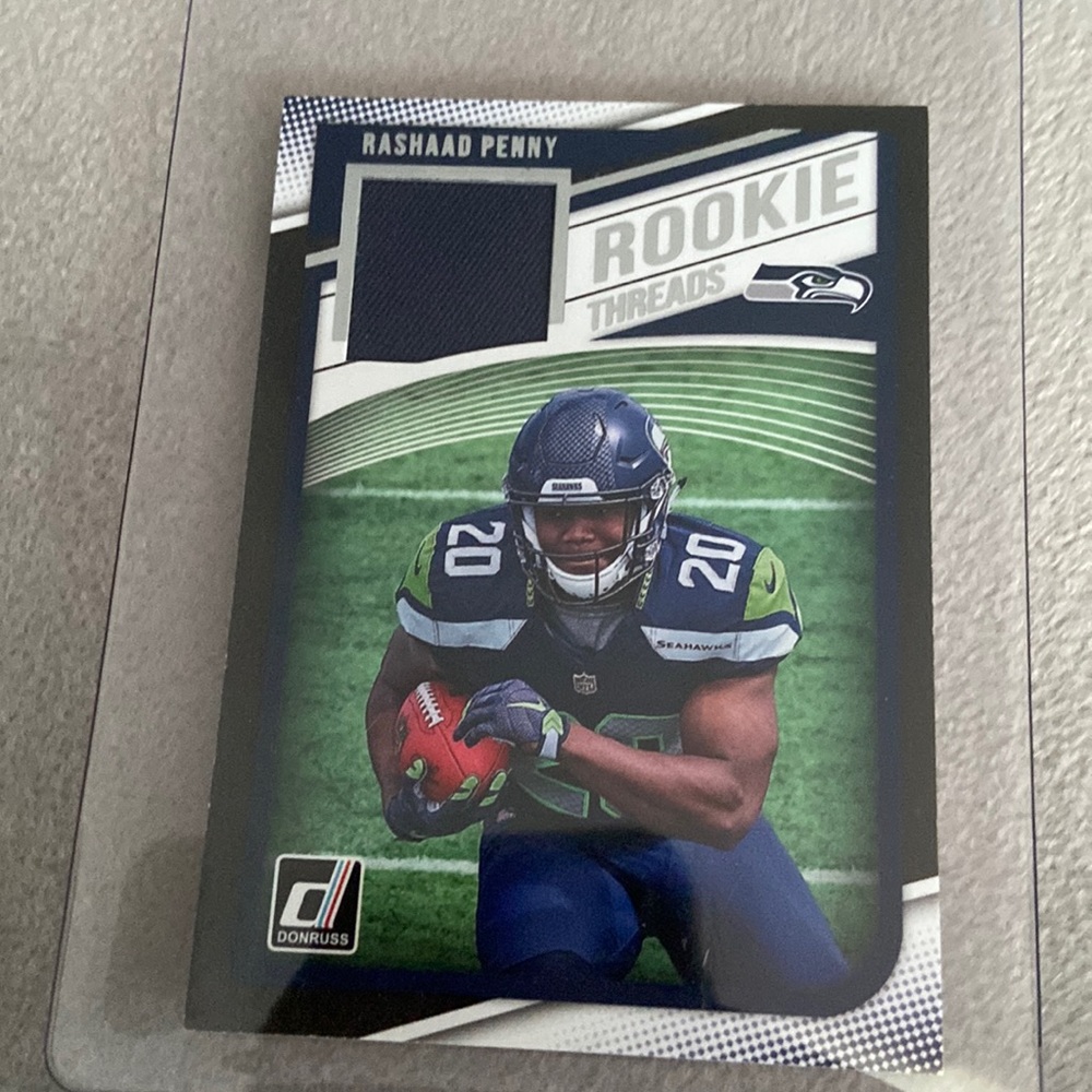 Rashaad Penny Donrus Rookie Threads Jersey Football Card
